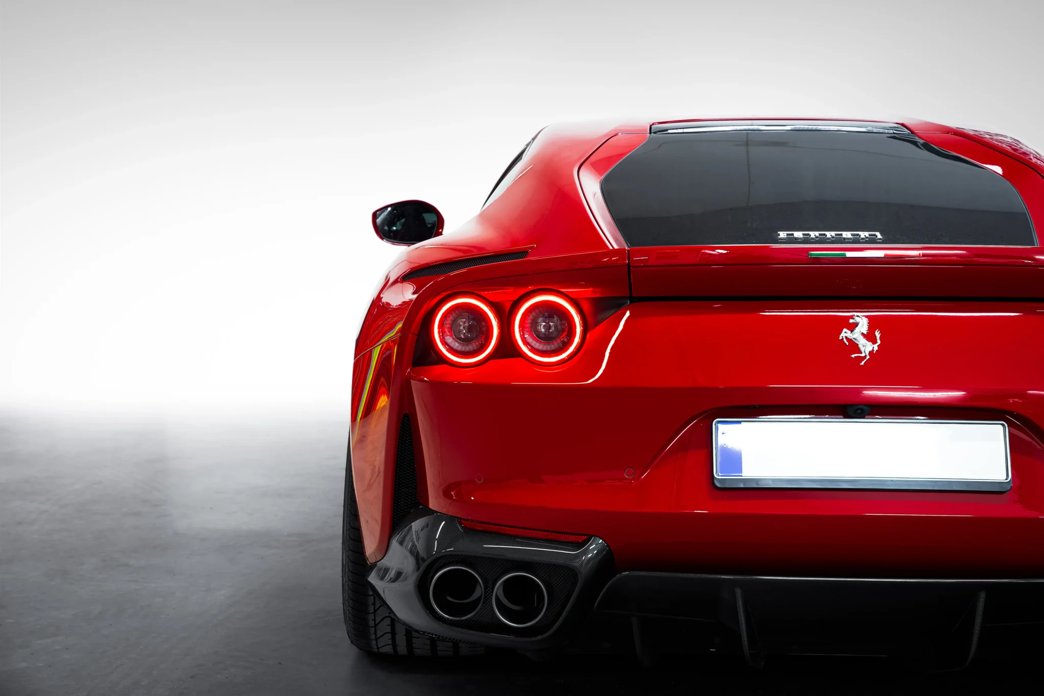 Ferrari 812 Superfast (11 of 13)
