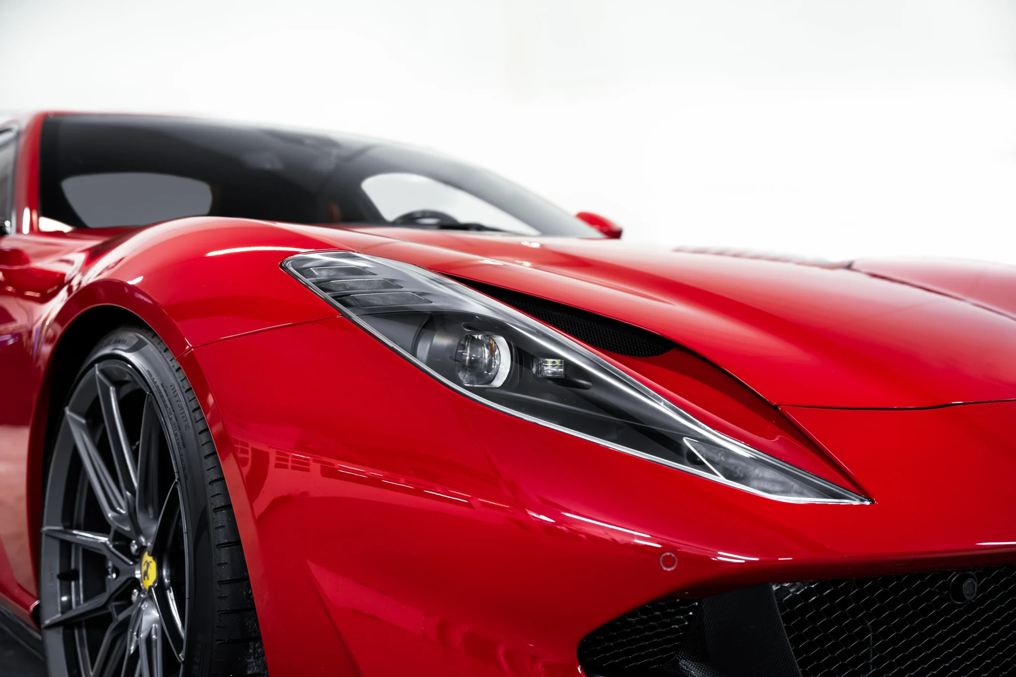 Ferrari 812 Superfast (3 of 13)